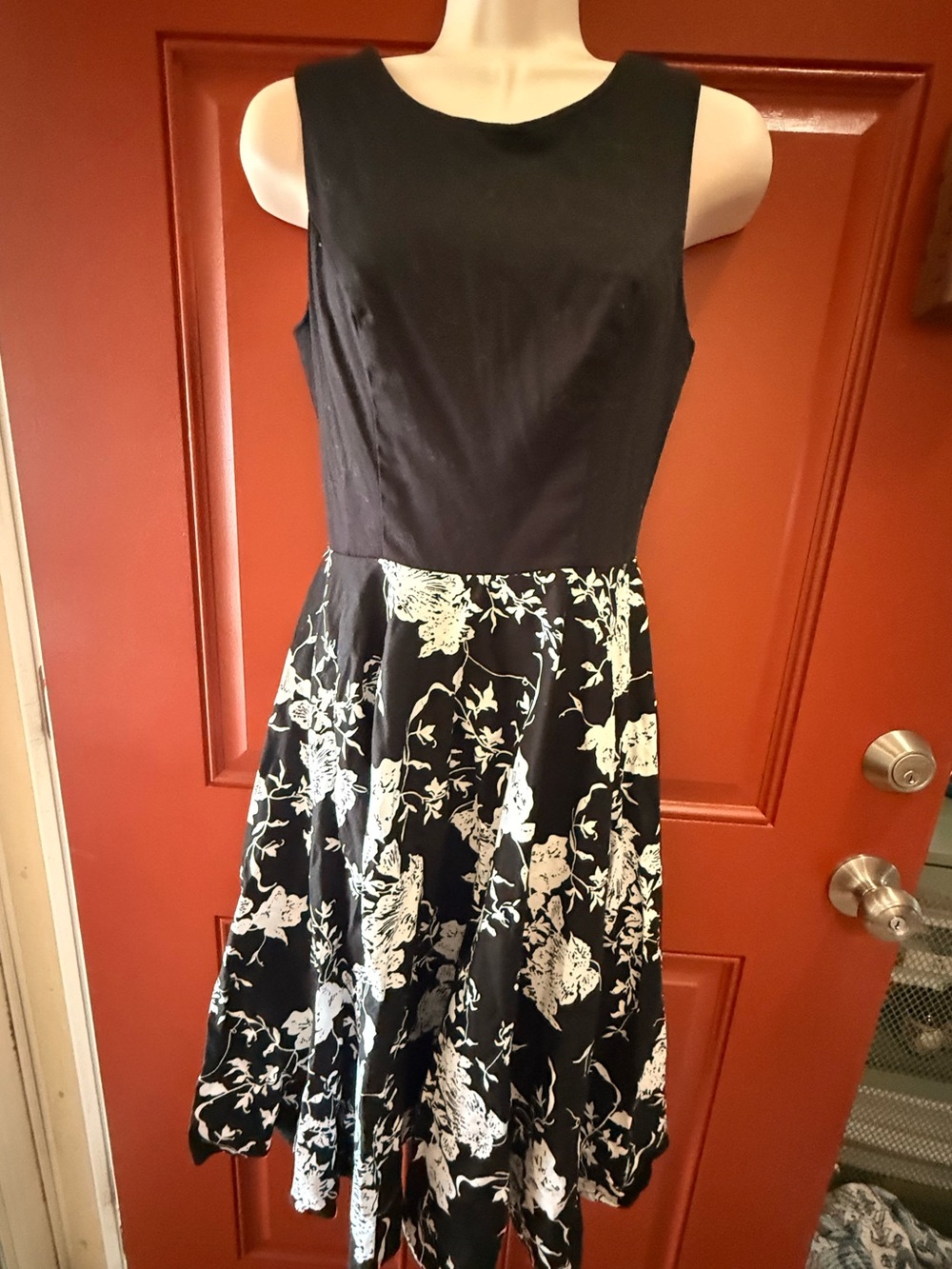 Grace Karin Floral Pleated Sleeveless Midi Dress- S, Black White Floral